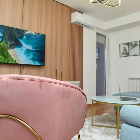 Rentnest Luxe