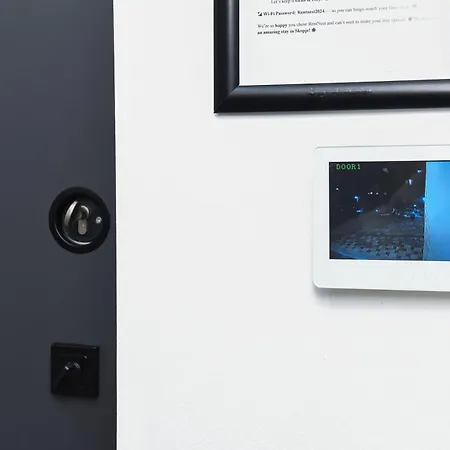 Rentnest Luxe Appartamento *