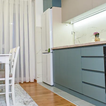 Rentnest Luxe Appartamento Skopje