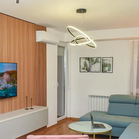 Appartamento Rentnest Luxe Skopje